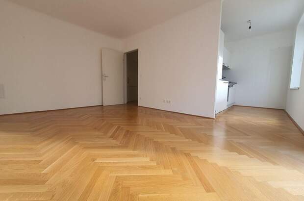 Wohnung mit Balkon kaufen in 1130 Wien (Bild 2)