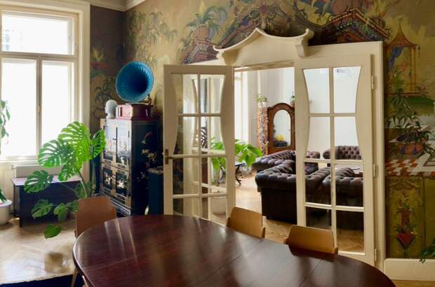 Altbauwohnung mit Balkon mieten in 1010 Wien (Bild 1)