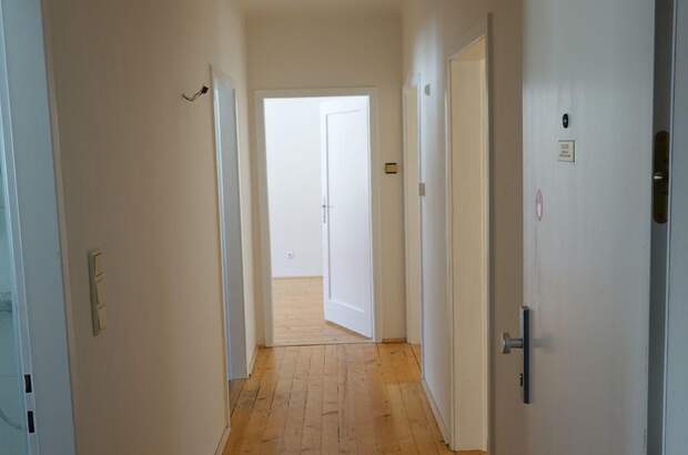Altbauwohnung mit Balkon mieten in 8010 Graz (Bild 3)