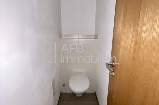 Altbauwohnung mit Balkon kaufen in 8020 Graz (Bild 2)