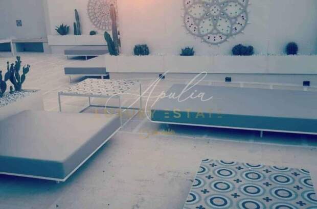 Altbauwohnung kaufen in 73100 Lecce (Bild 1)