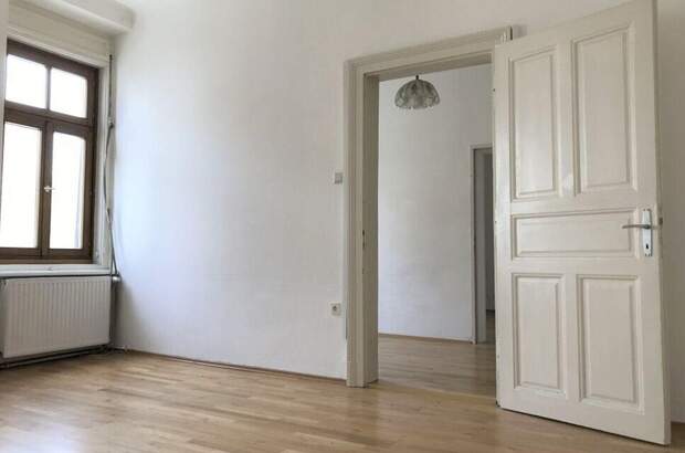 Altbauwohnung mit Balkon mieten in 8010 Graz (Bild 4)