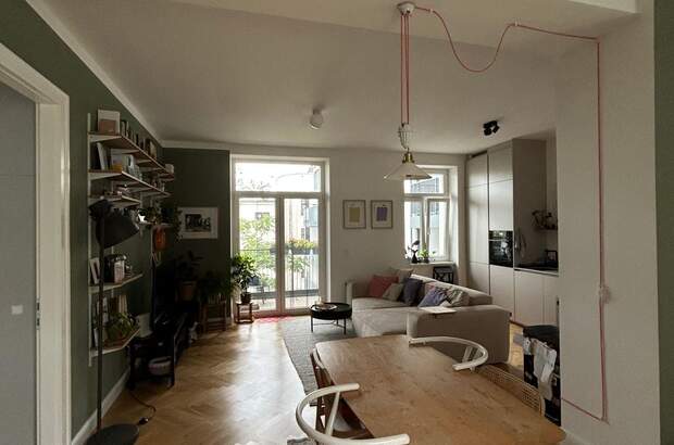 Altbauwohnung mit Balkon mieten in 1200 Wien (Bild 2)
