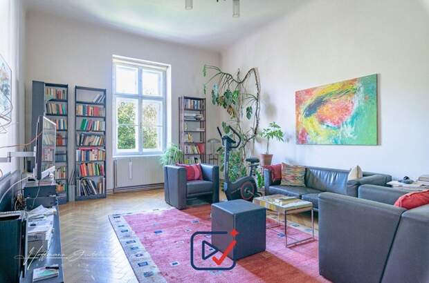 Altbauwohnung mit Balkon kaufen in 8010 Graz