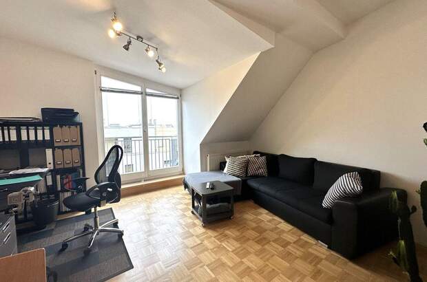 Altbauwohnung mit Balkon mieten in 8010 Graz (Bild 3)