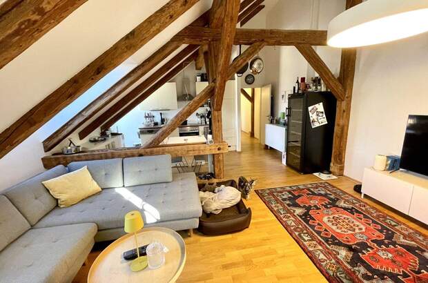 Altbauwohnung mit Balkon kaufen in 8010 Graz (Bild 2)