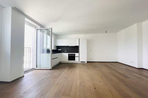 Altbauwohnung mit Balkon mieten in 1050 Wien (Bild 2)
