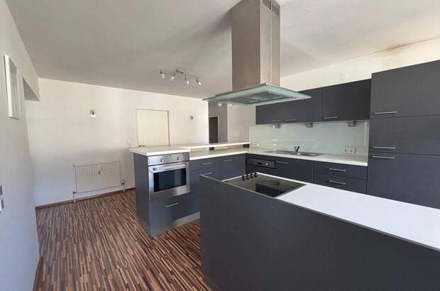 Altbauwohnung mit Balkon kaufen in 6130 Schwaz (Bild 1)