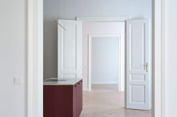 Altbauwohnung mit Balkon mieten in 1080 Wien (Bild 1)