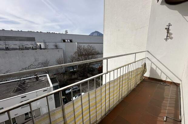Altbauwohnung mit Balkon kaufen in 6020 Innsbruck (Bild 2)