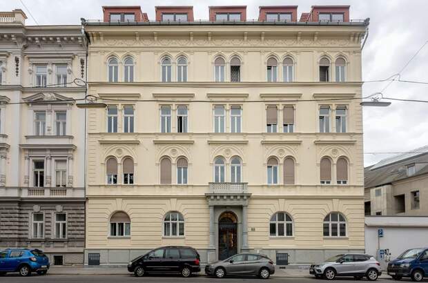 Altbauwohnung mit Balkon mieten in 8020 Graz (Bild 2)