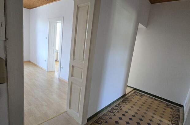 Altbauwohnung mit Balkon kaufen in 8042 Graz (Bild 4)