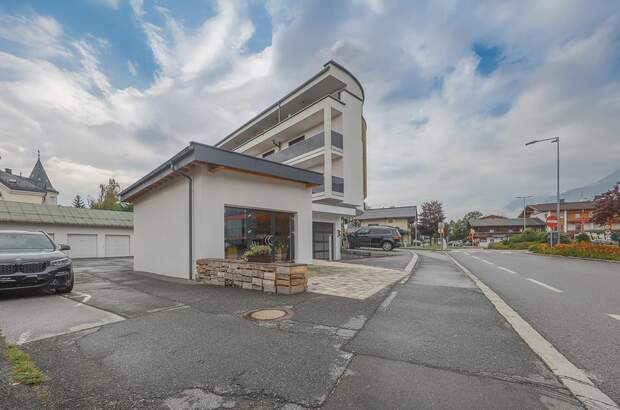 Einzelhandel kaufen in 6380 St. Johann (Bild 1)
