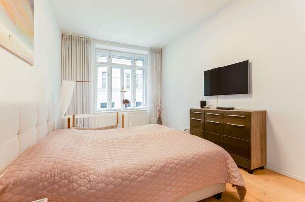 Altbauwohnung kaufen in 1070 Wien (Bild 2)