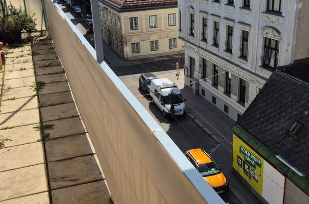 Altbauwohnung mit Balkon mieten in 1130 Wien (Bild 3)