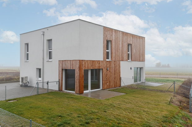 Mehrfamilienhaus mieten in 3591 Altenburg (Bild 1)