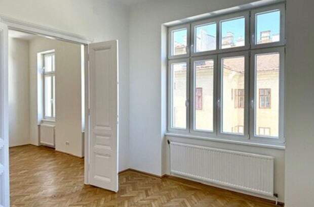 Altbauwohnung mit Balkon mieten in 1070 Wien (Bild 2)