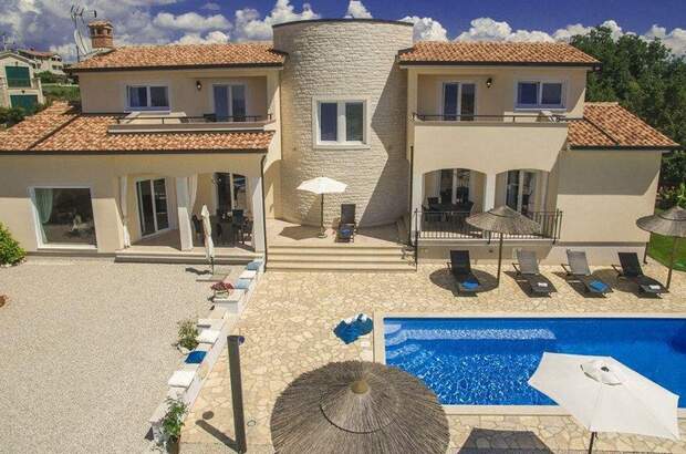 Haus kaufen in 52440 Porec (Bild 4)