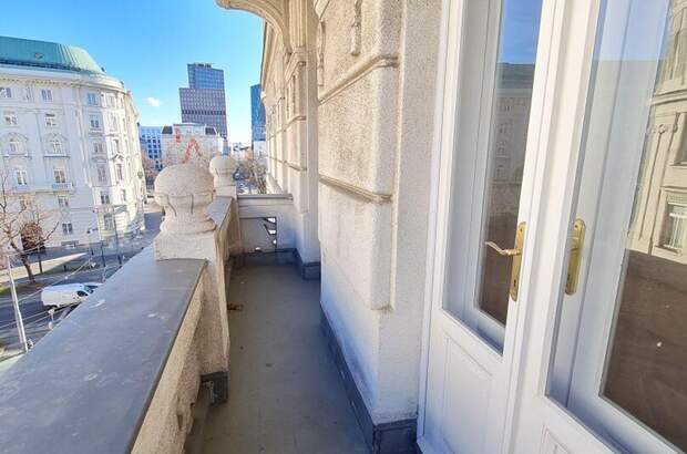 Altbauwohnung mit Balkon mieten in 1010 Wien (Bild 4)
