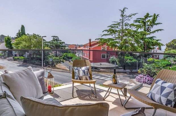 Wohnung mit Balkon kaufen in 52210 Rovinj (Bild 2)