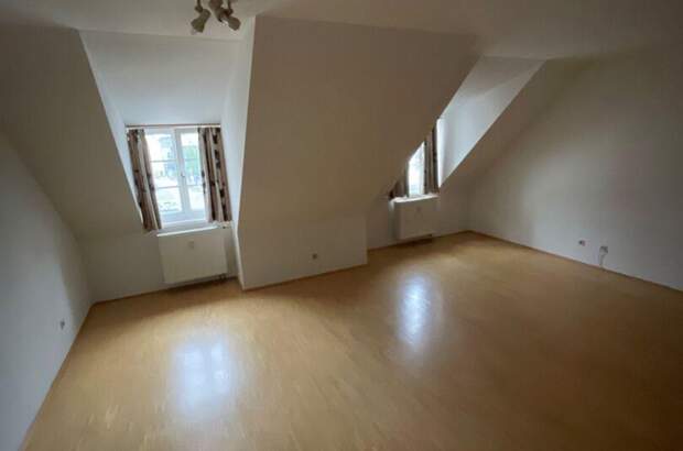 Altbauwohnung mieten in 4923 Lohnsburg (Bild 2)