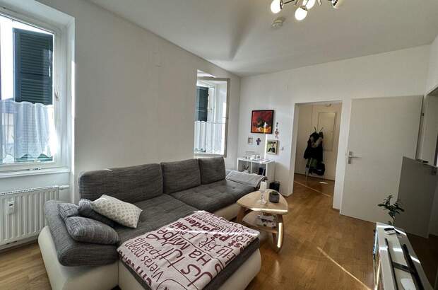 Altbauwohnung mit Balkon kaufen in 8010 Graz (Bild 1)