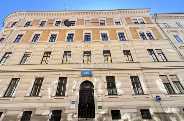 Altbauwohnung mit Balkon mieten in 8010 Graz (Bild 2)