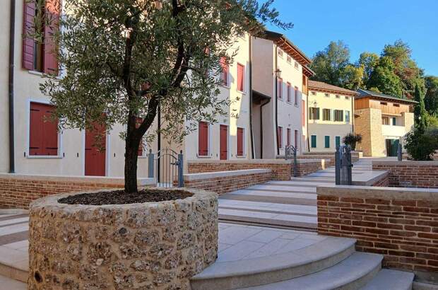 Haus kaufen in 31011 Asolo (Bild 1)