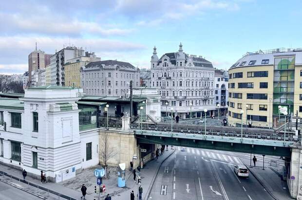 Altbauwohnung mit Balkon kaufen in 1150 Wien