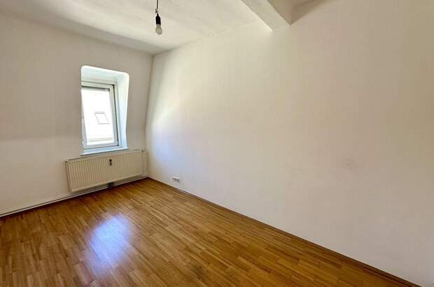 Altbauwohnung mit Balkon kaufen in 8020 Graz (Bild 1)
