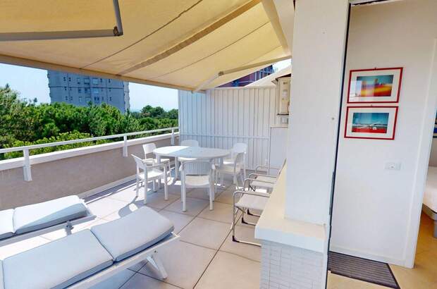 Wohnung mit Balkon kaufen in 33054 Lignano Sabbiadoro (Bild 1)