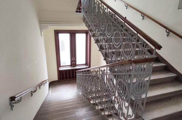 Altbauwohnung mit Balkon kaufen in 1070 Wien (Bild 3)