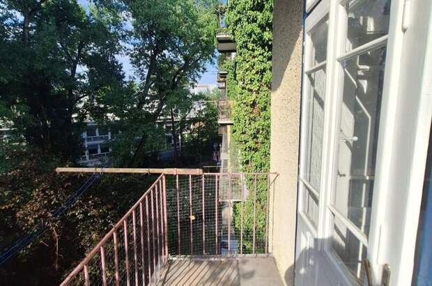 Altbauwohnung mit Balkon mieten in 8010 Graz (Bild 1)