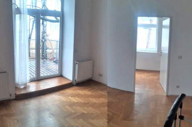 Altbauwohnung mit Balkon mieten in 1160 Wien (Bild 2)