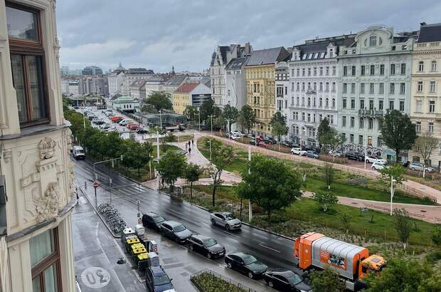 Altbauwohnung mit Balkon mieten in 1060 Wien (Bild 2)