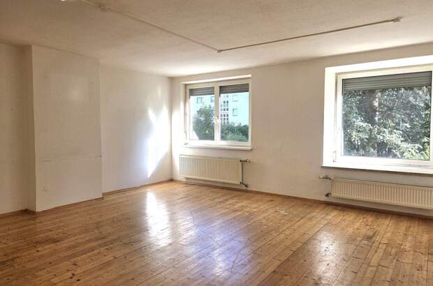 Altbauwohnung mit Balkon kaufen in 6130 Schwaz (Bild 1)