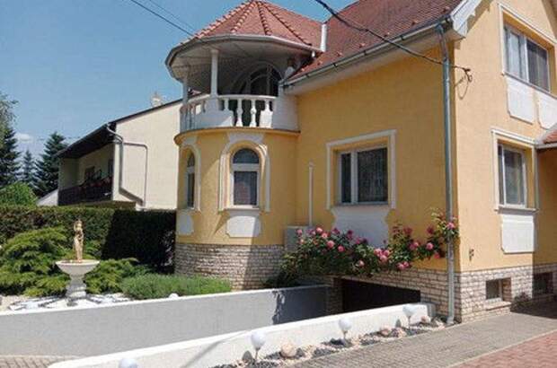 Haus mit Garten kaufen in 8380 Heviz (Bild 1)