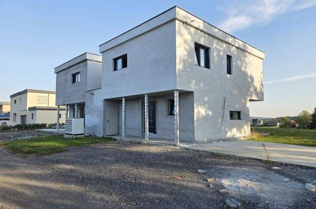 Mehrfamilienhaus kaufen in 8093 Dietersdorf (Bild 1)