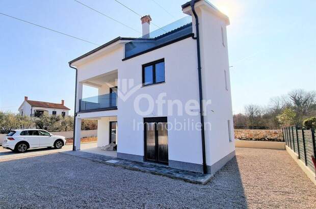 Haus kaufen in 51511 Malinska (Bild 1)