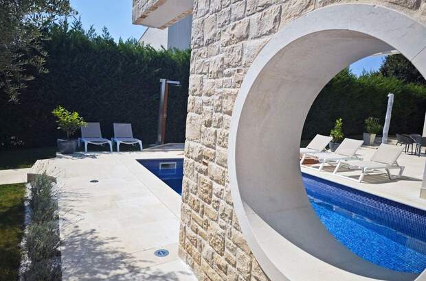 Haus kaufen in 52440 Porec (Bild 3)