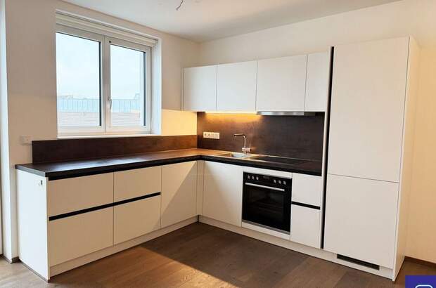 Altbauwohnung mit Balkon kaufen in 1050 Wien (Bild 2)