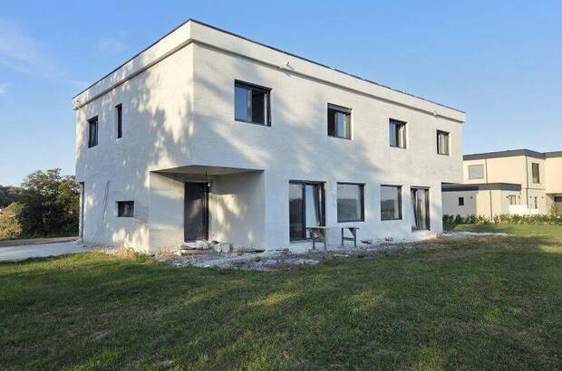 Mehrfamilienhaus kaufen in 8093 Dietersdorf (Bild 2)