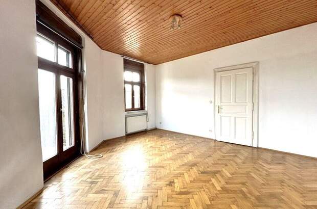 Altbauwohnung mit Balkon mieten in 8010 Graz (Bild 2)