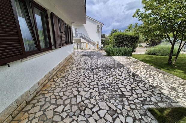 Haus kaufen in 51511 Malinska (Bild 4)