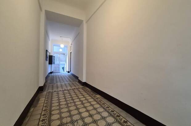 Altbauwohnung kaufen in 1080 Wien (Bild 1)