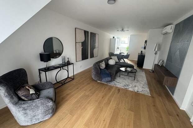 Altbauwohnung mit Balkon kaufen in 1180 Wien (Bild 1)