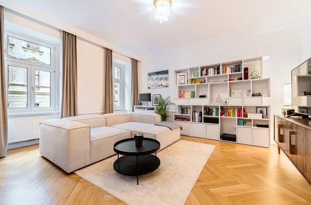 Altbauwohnung mit Balkon kaufen in 1070 Wien (Bild 1)