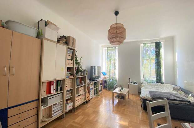 Altbauwohnung mit Balkon kaufen in 8020 Graz (Bild 1)