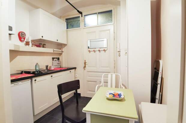 Altbauwohnung kaufen in 1150 Wien (Bild 2)