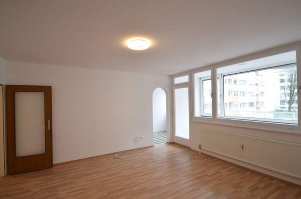 Altbauwohnung mit Balkon kaufen in 5020 Salzburg (Bild 2)